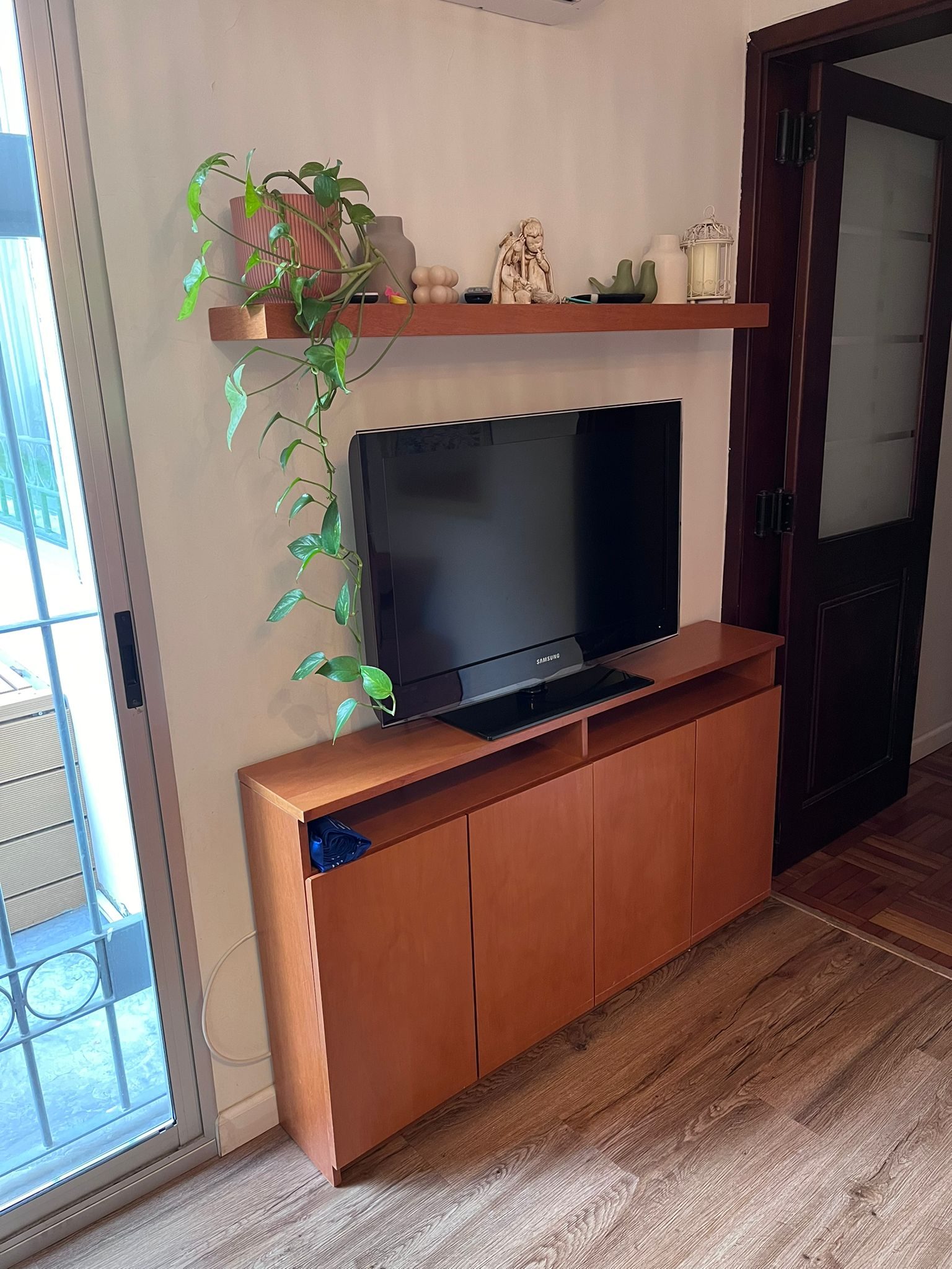 Mueble de TV del estar diario