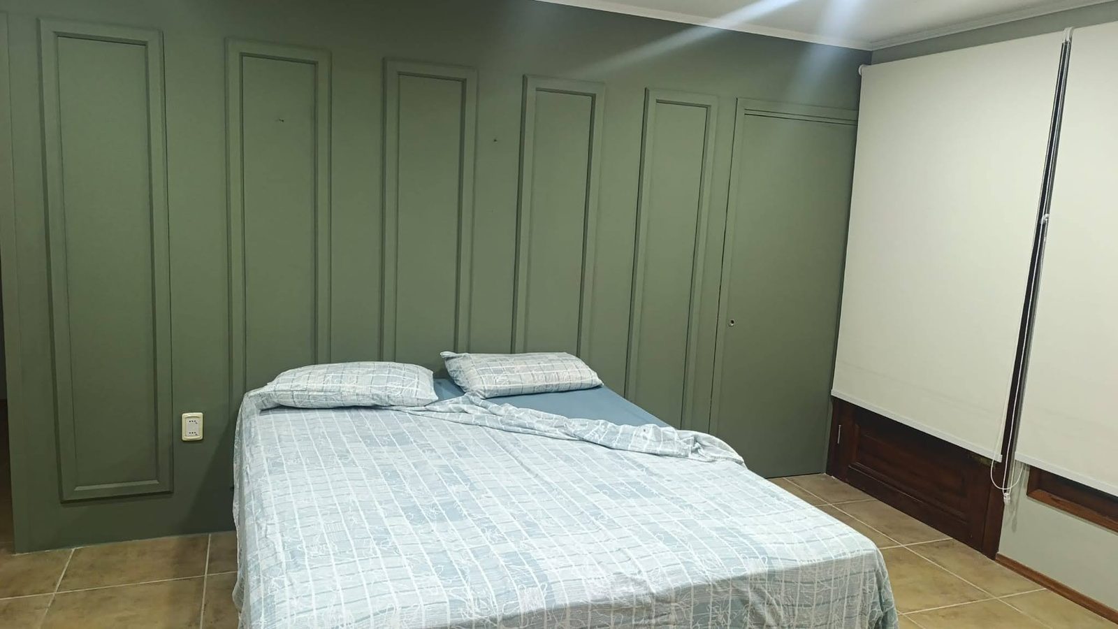 Tabique cerrado, sin decorar